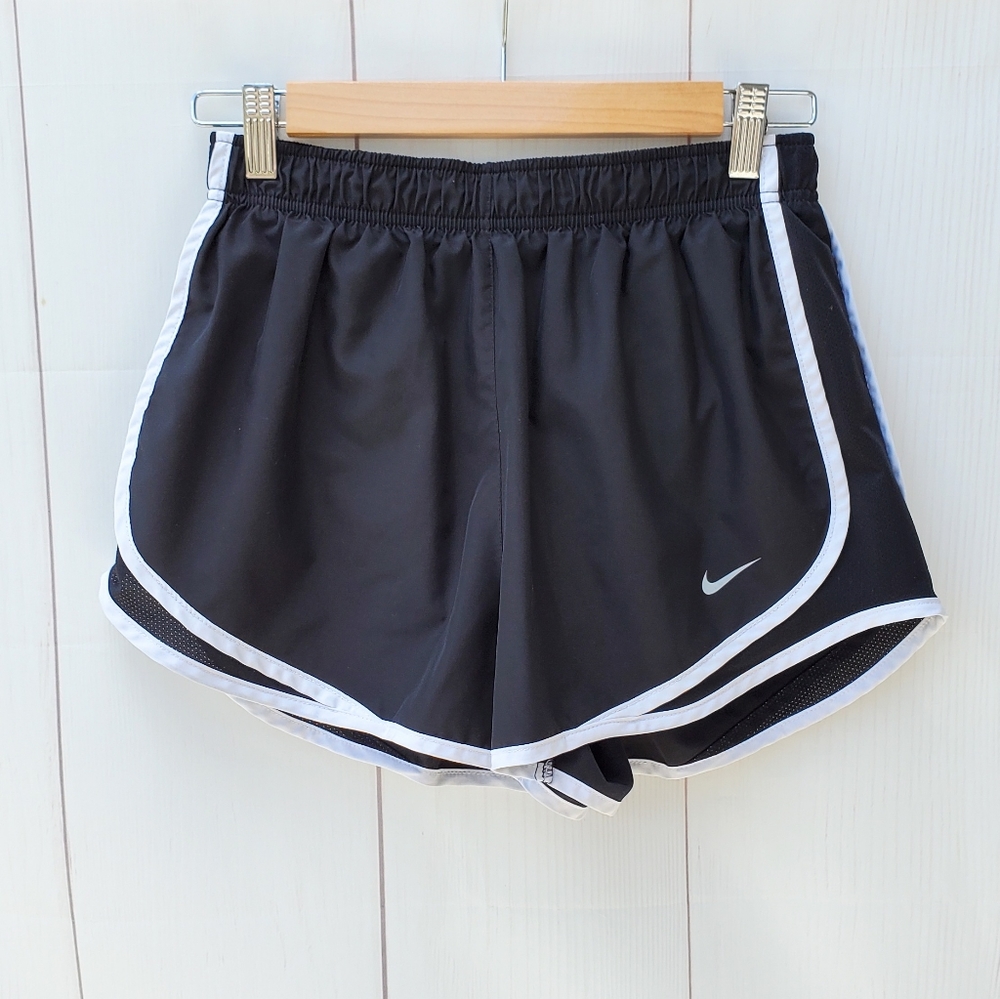 Nike dri-fit black shorts women's size M